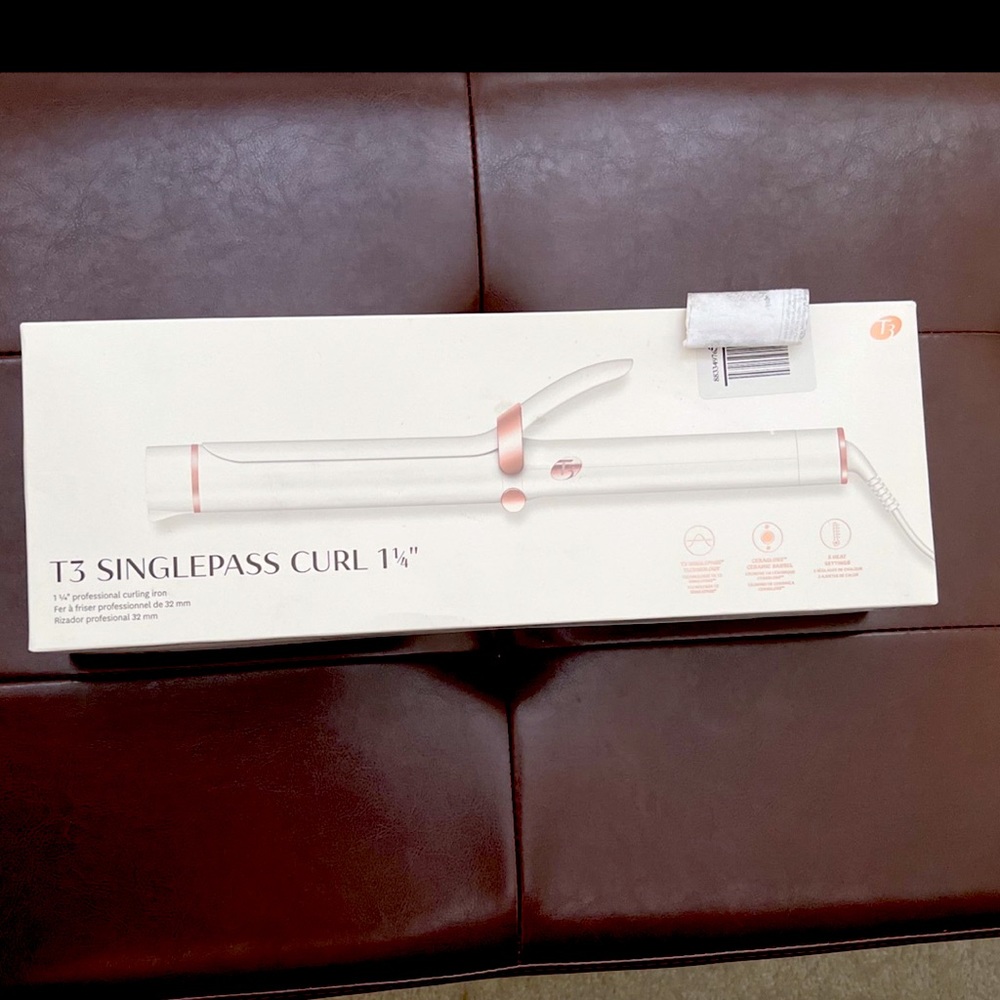 NEW T3 Singlepass Curling Iron 1.25” In - NIB